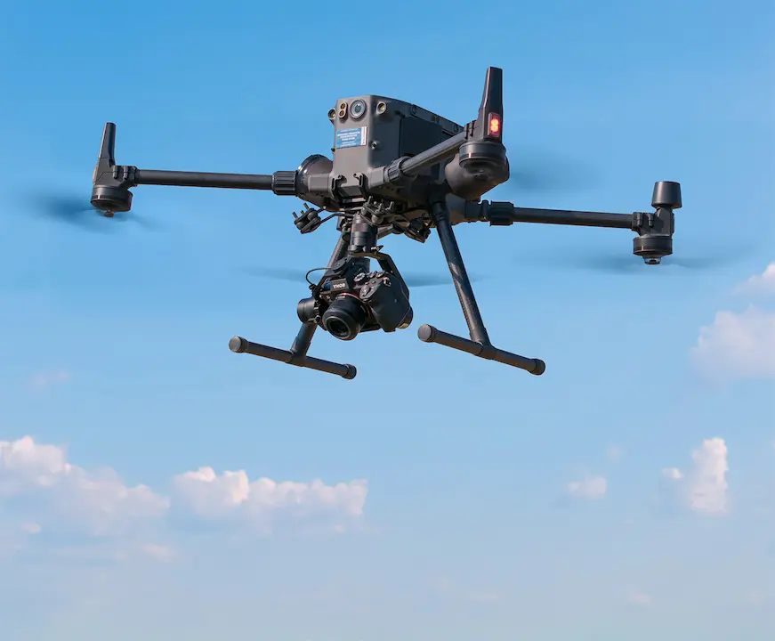 Drone DJI M350 RTK pour relevés topographiques